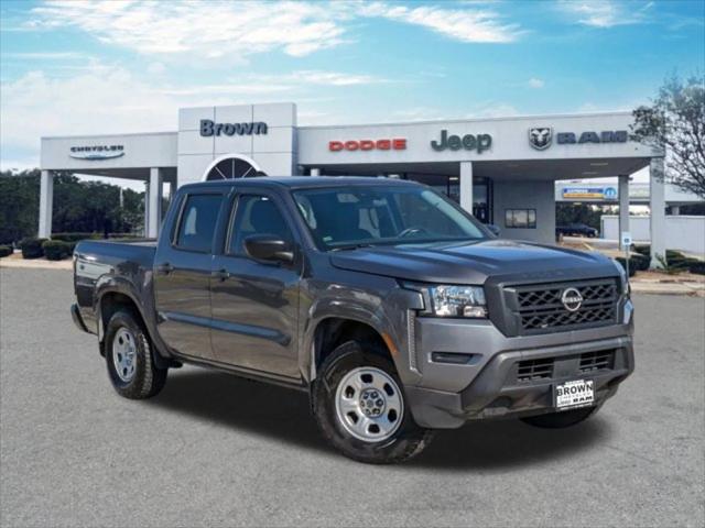 2022 Nissan Frontier Crew Cab S 4x2