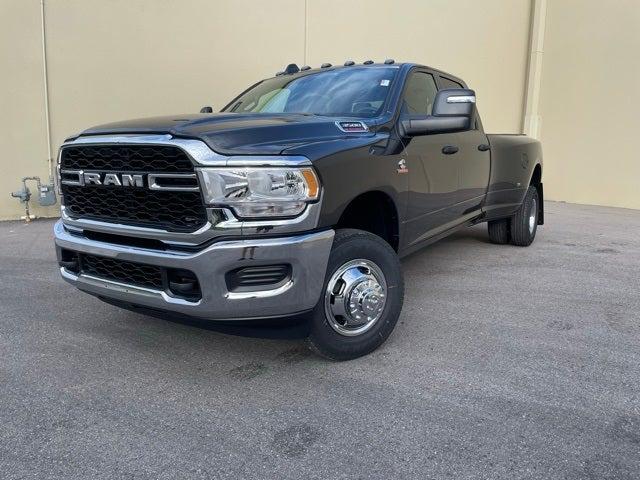 2024 RAM Ram 3500 RAM 3500 TRADESMAN CREW CAB 4X4 8 BOX