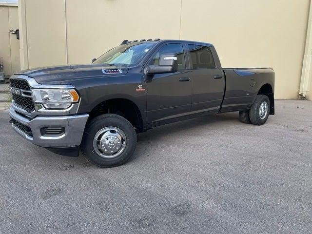 2024 RAM Ram 3500 RAM 3500 TRADESMAN CREW CAB 4X4 8 BOX