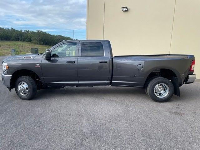 2024 RAM Ram 3500 RAM 3500 TRADESMAN CREW CAB 4X4 8 BOX