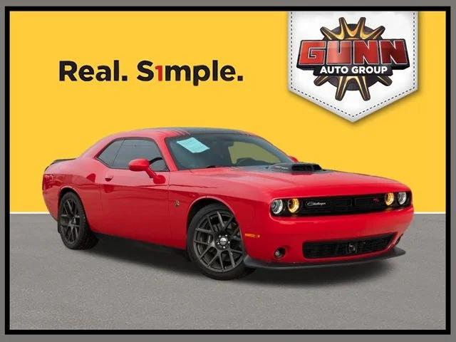 2016 Dodge Challenger 392 Hemi Scat Pack Shaker