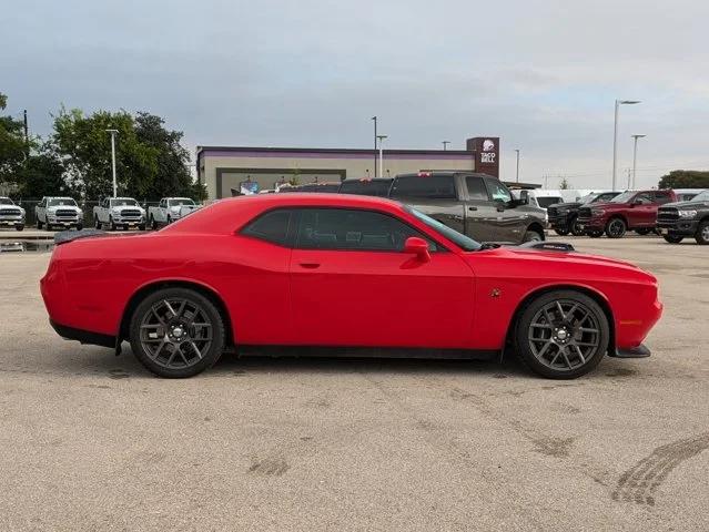 2016 Dodge Challenger 392 Hemi Scat Pack Shaker