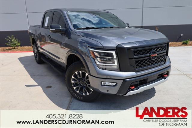 2022 Nissan TITAN Crew Cab PRO-4X 4x4