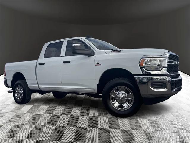 2024 RAM 2500 Tradesman Crew Cab 4x4 64 Box