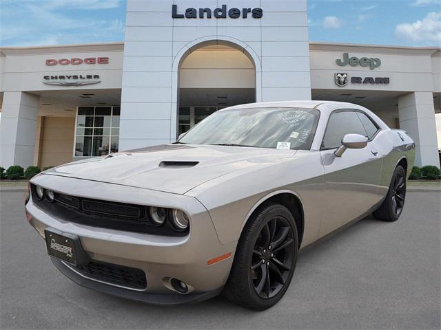 2016 Dodge Challenger SXT Plus