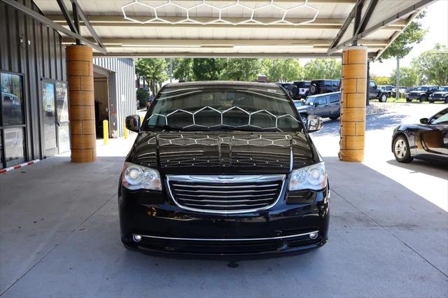 2013 Chrysler Town and Country Limited