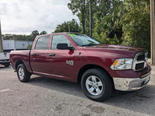 2022 RAM 1500 Classic SLT Crew Cab 4x2 57 Box