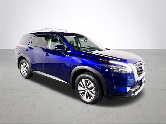 2022 Nissan Pathfinder SL 4WD