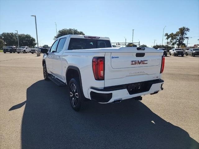 2021 GMC Sierra 1500 4WD Crew Cab Short Box AT4