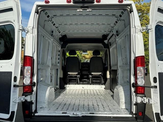 2021 RAM ProMaster 2500 Cargo Van High Roof 136 WB