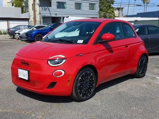 2024 Fiat 500e INSPI(RED) FWD