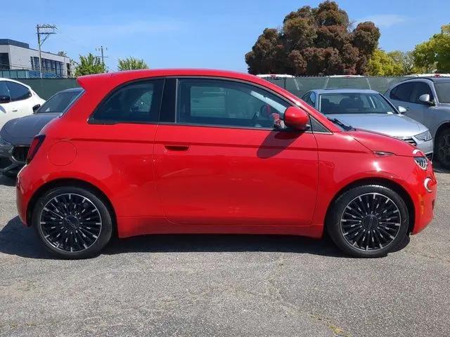 2024 Fiat 500e INSPI(RED) FWD