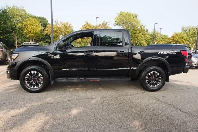 2023 Nissan TITAN Crew Cab PRO-4X 4x4