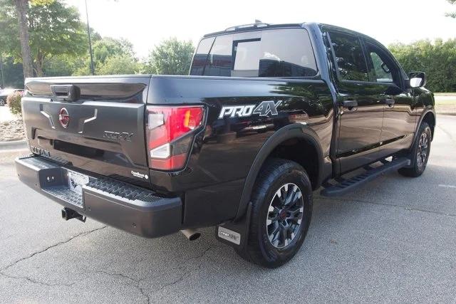 2023 Nissan TITAN Crew Cab PRO-4X 4x4