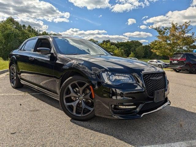 2023 Chrysler 300 Touring L