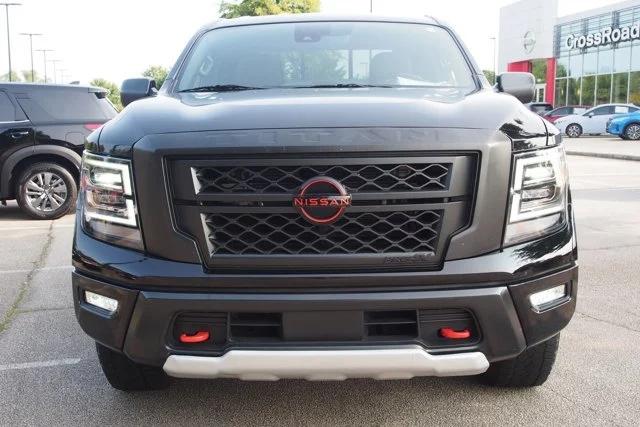 2023 Nissan TITAN Crew Cab PRO-4X 4x4