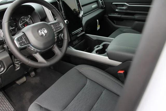 2025 RAM Ram 1500 RAM 1500 BIG HORN CREW CAB 4X2 64 BOX