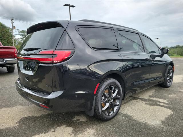 2023 Chrysler Pacifica Touring L AWD