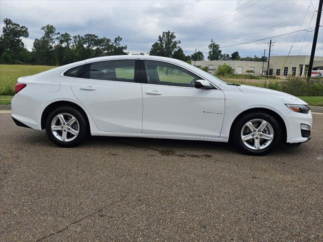 2022 Chevrolet Malibu FWD 1FL