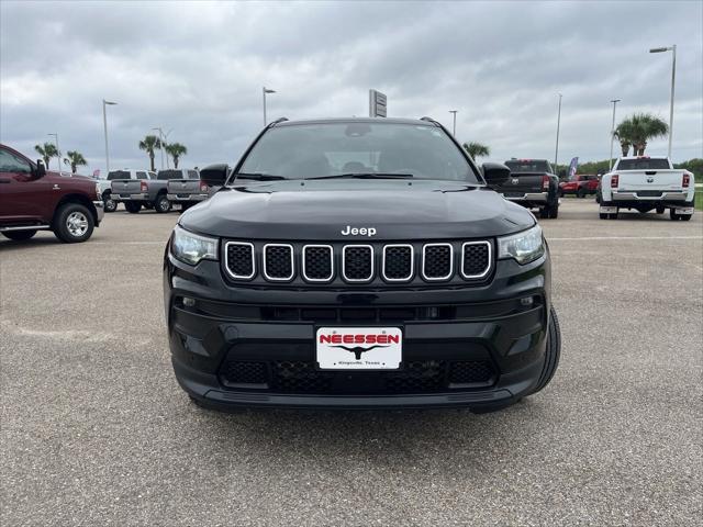 2023 Jeep Compass Latitude Lux FWD