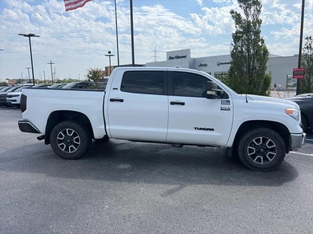 2016 Toyota Tundra SR5 5.7L V8