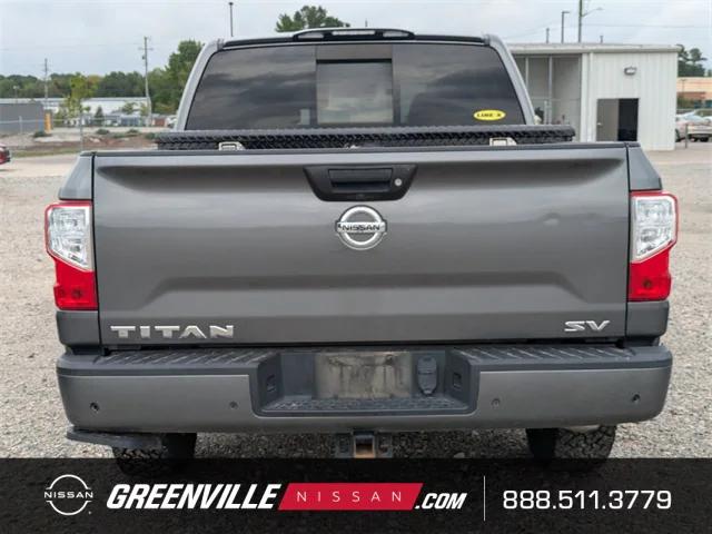 2021 Nissan TITAN Crew Cab SV 4x2