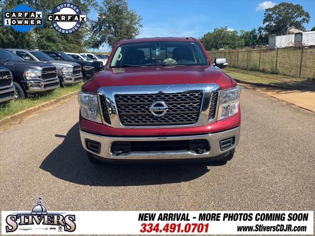 2018 Nissan TITAN SV