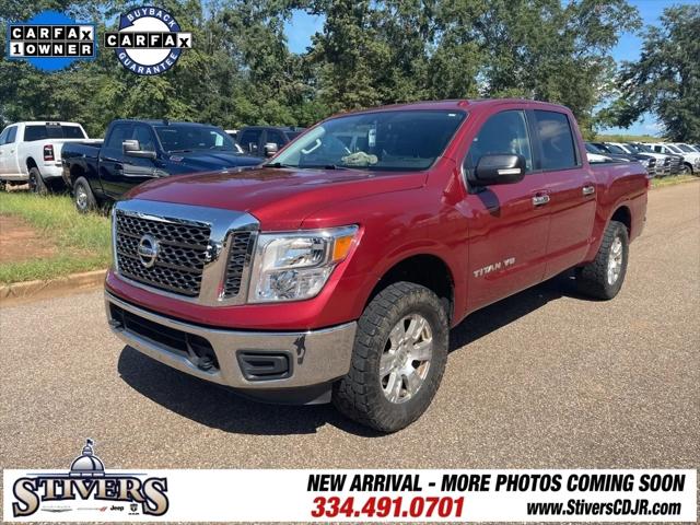 2018 Nissan TITAN SV