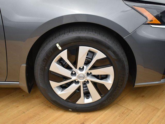 2025 Nissan Altima S FWD