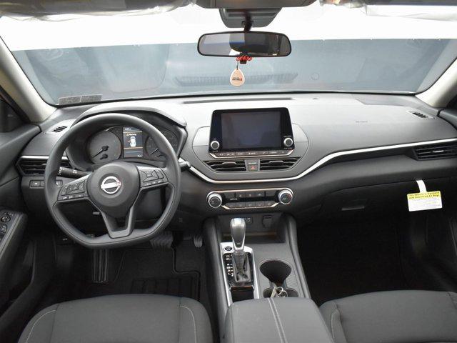 2025 Nissan Altima S FWD