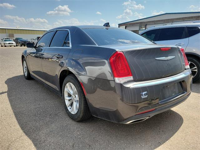 2023 Chrysler 300 Touring