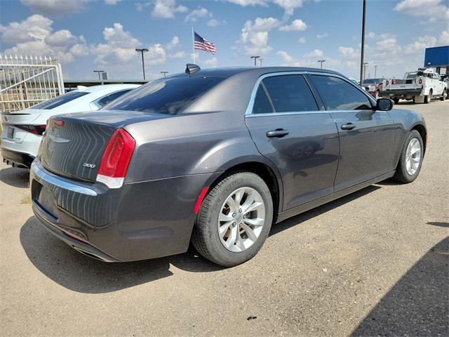 2023 Chrysler 300 Touring