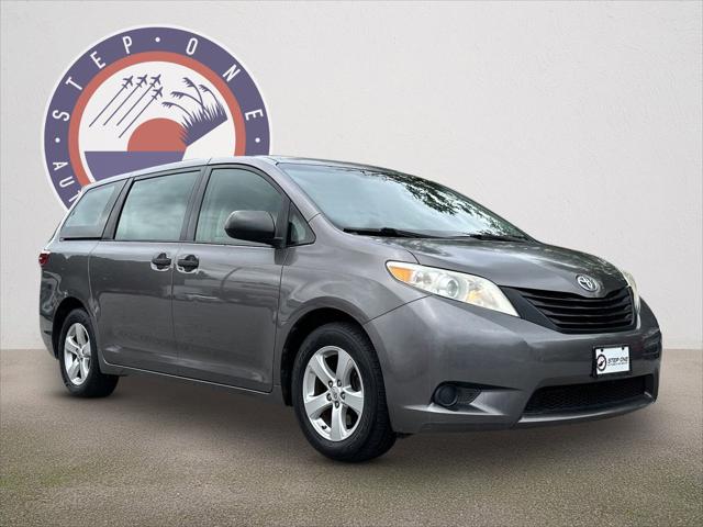 2015 Toyota Sienna L 7 Passenger