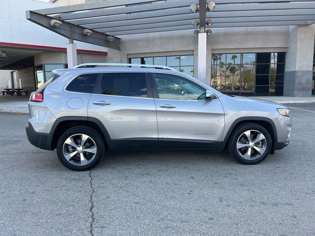 2019 Jeep Cherokee Limited FWD