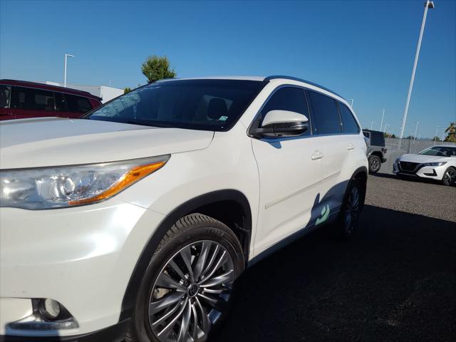 2016 Toyota Highlander Limited V6