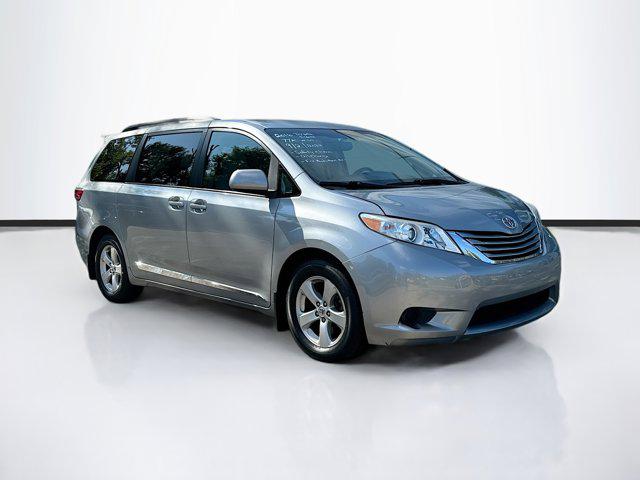 2016 Toyota Sienna