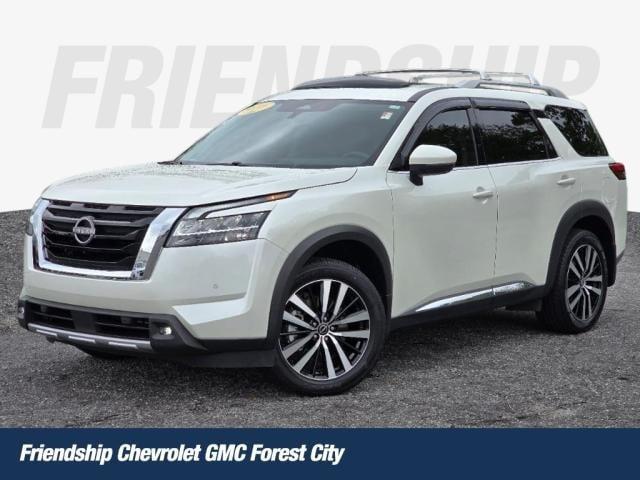 2023 Nissan Pathfinder Platinum FWD