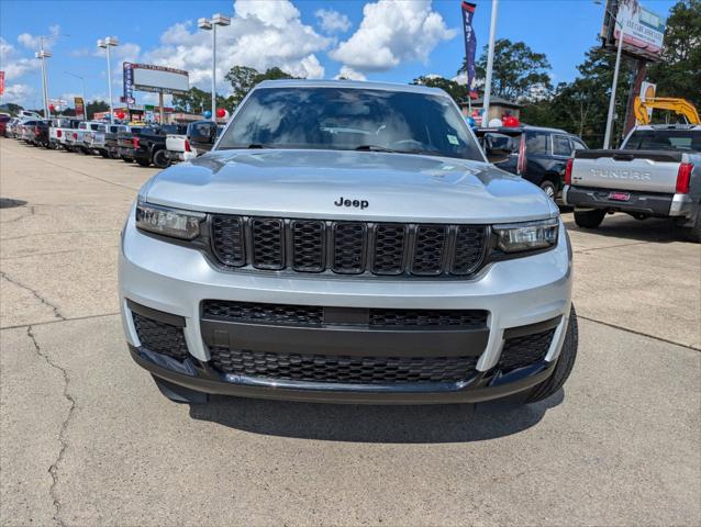 2023 Jeep Grand Cherokee L Altitude 4x2