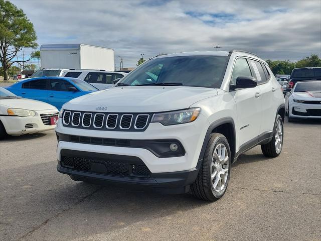 2024 Jeep Compass Latitude Lux FWD