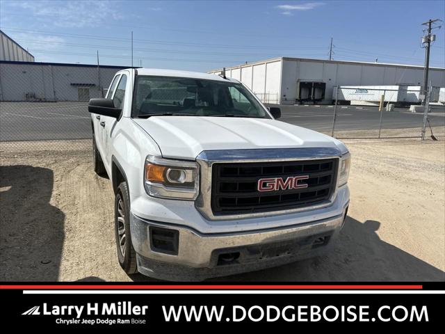 2015 GMC Sierra 1500 4WD! LOW MILES!