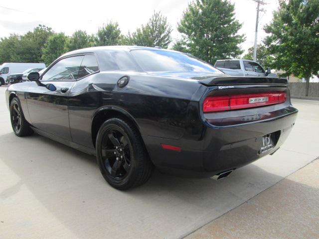 2013 Dodge Challenger SXT Plus