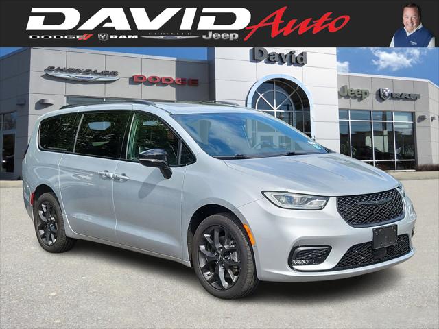 2023 Chrysler Pacifica Limited AWD