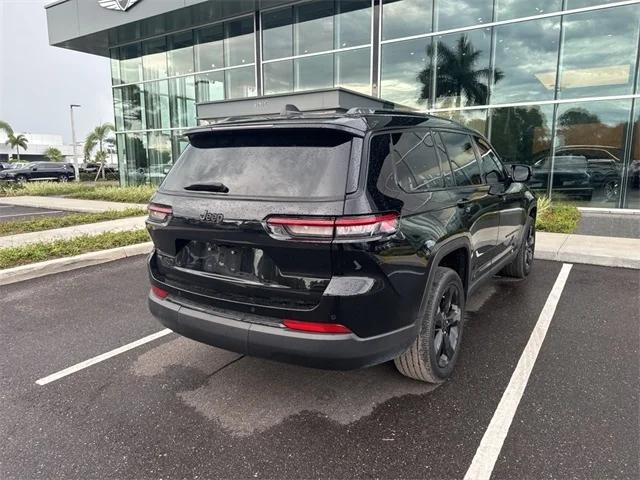 2022 Jeep Grand Cherokee L Altitude 4x4