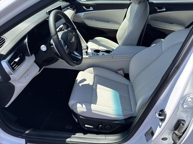 2025 Genesis G70 2.5T RWD