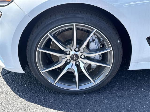 2025 Genesis G70 2.5T RWD