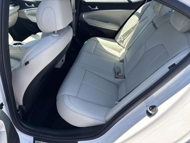 2025 Genesis G70 2.5T RWD