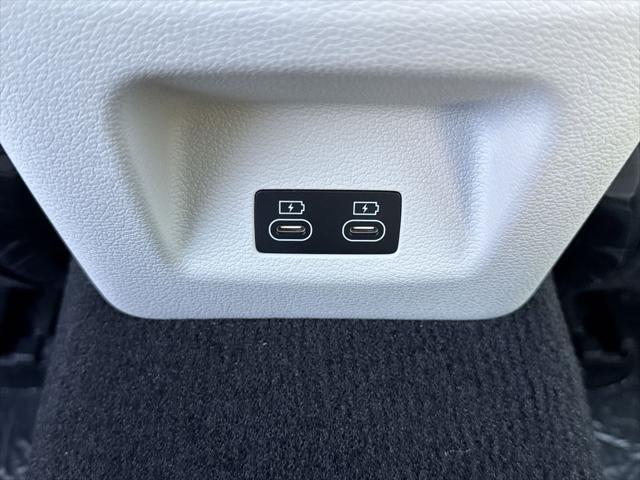 2025 Genesis G70 2.5T RWD