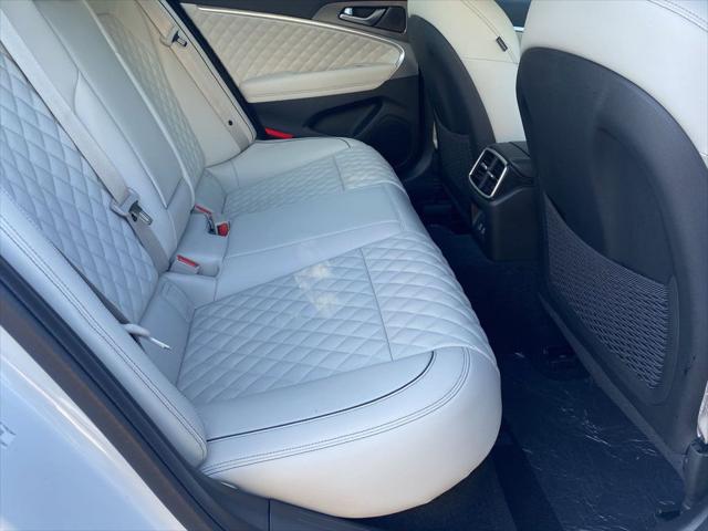 2025 Genesis G70 3.3T RWD Sport Advanced