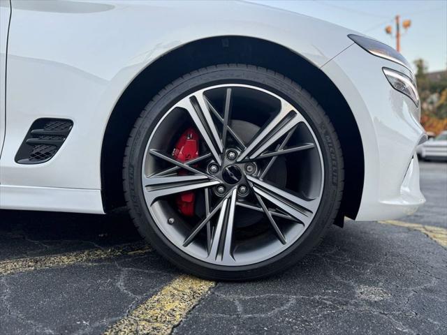 2025 Genesis G70 3.3T RWD Sport Advanced