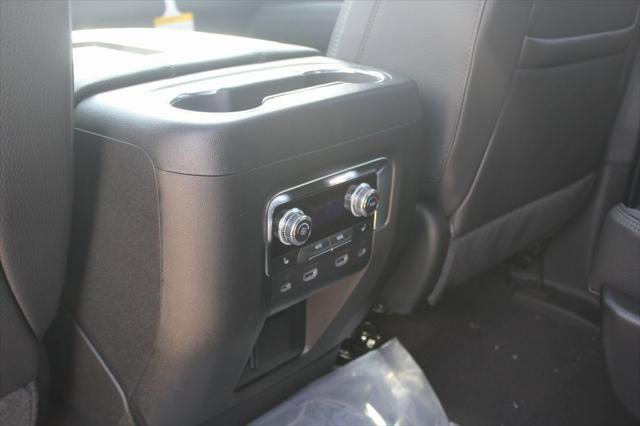 2024 GMC Yukon 4WD Denali